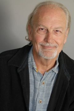 Gary Werntz interpreta Terry Hamilton
