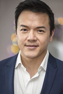 Kenneth Fok interpreta Bo Yinn