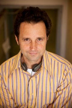 Richard Gabai interpreta Jeffries