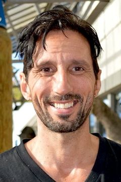 Paul Belsito interpreta NYPD Bridge Cop 3