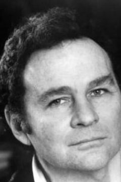 Stephen Joyce interpreta Mr. Hines