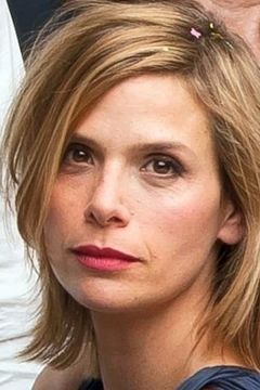 Olga Sékulic interpreta Radar policewoman