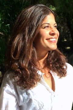 Sonia Bhalla interpreta Ticket Taker