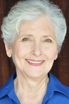 Katherine McKalip interpreta Grandmother
