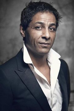 Hichem Yacoubi interpreta Nagy