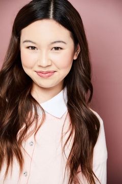 Meilee Condron interpreta Additional Voices (Voice)