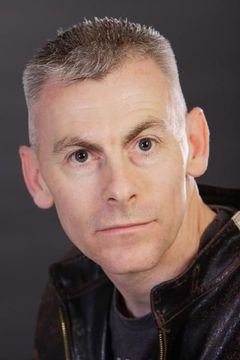 Damon Driver interpreta Court Jester (uncredited)