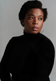 Katori Hall interpreta Self