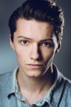 A.J. Jenks interpreta Club Band