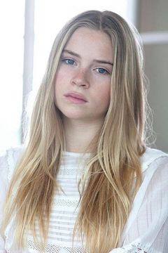 Joséphine Hélin interpreta Salomé Beaufils