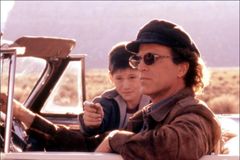 Ryan Goldstein interpreta School Child (uncredited)