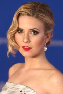 Caroline Sunshine interpreta Tinka Hessenheffer