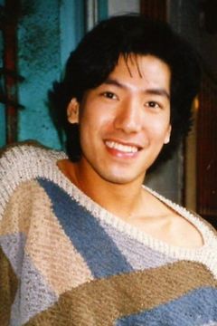 Roy Cheung interpreta Mr. Chan (voice)