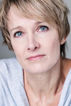 Johanne Murdock interpreta Taylor Family Counsel