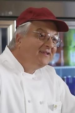 Bruno Alexander interpreta Detective