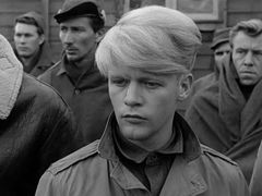 Robert Shawley interpreta Sgt.'Blondie' Peterson