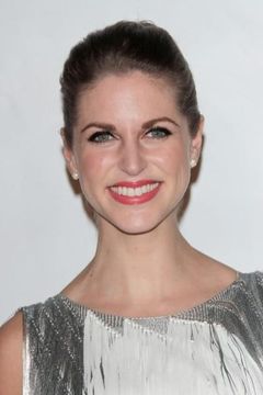 Amy Huberman interpreta Orla Wild