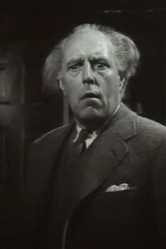 Moultrie Kelsall interpreta Detective Superintendant