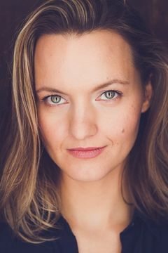 Tanya Fischer interpreta Sam Landis