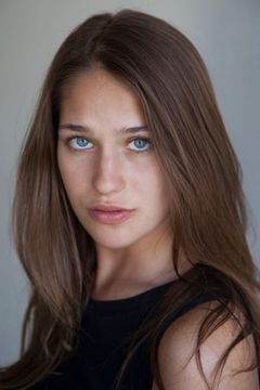 Lola Kirke interpreta Greta