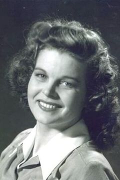 Mary Carver interpreta Margaret Hollins