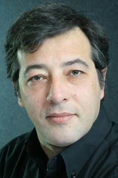 Mario Bombardieri interpreta Uomini Grigi (voice)