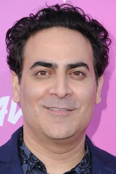 Jason Antoon interpreta Greg Antonsky