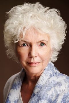 Fionnula Flanagan interpreta Annie O'Shea