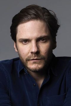 Daniel Brühl interpreta Baron Helmut Zemo