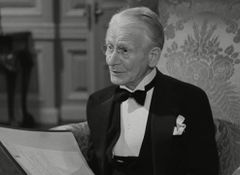 Colin Campbell interpreta Board Member (uncredited)