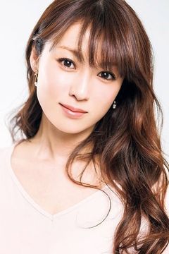 Kyoko Fukada interpreta Kanae Sawaguchi
