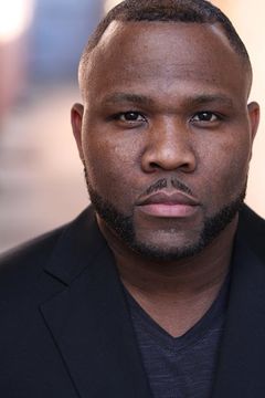 Aaron Quick Nelson interpreta Gavin Williams