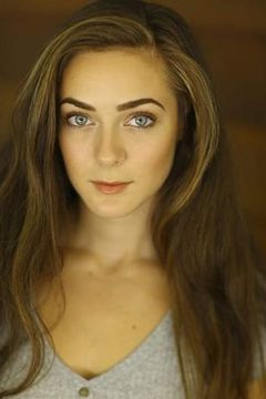 Lacy Hartselle interpreta Sarah