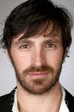 Eoin Macken interpreta Sir Gwaine