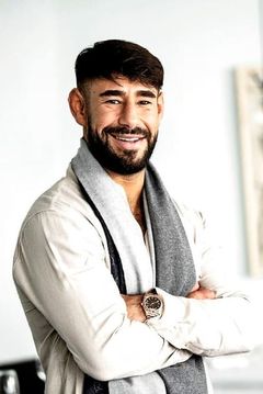 Ali Sivandi interpreta Skrymer