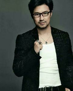 Wang Feng interpreta Self - Lao's Mother