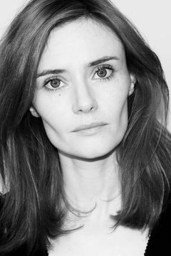 Rebecca Calder interpreta Maid 1