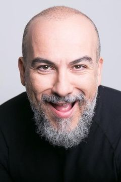Nikos Kardonis interpreta Pablo