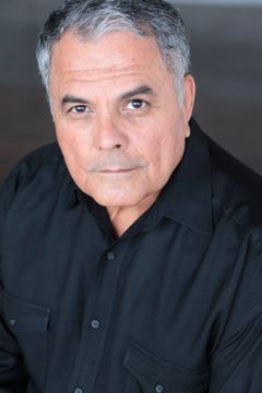Efrain Figueroa interpreta Carlos' Man #1