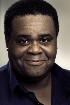 Clive Rowe interpreta Cuisinier