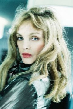 Arielle Dombasle interpreta Princess de Conde