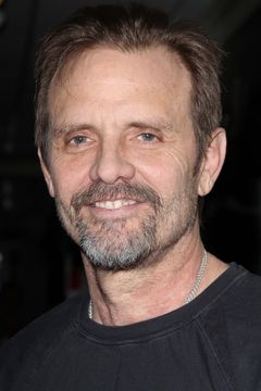 Michael Biehn interpreta Vandy(voce)