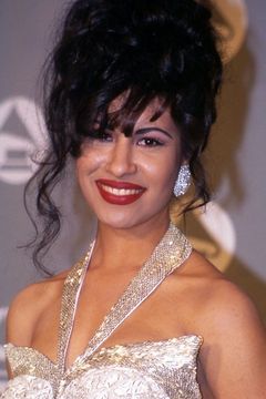 Selena Quintanilla interpreta Mariachi Singer