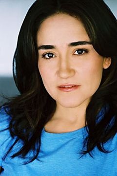 Michelle Paress interpreta Alma Gutierrez