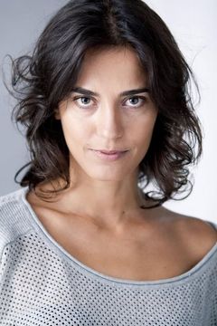 Verónika Moral interpreta Carmen de Icaza de León