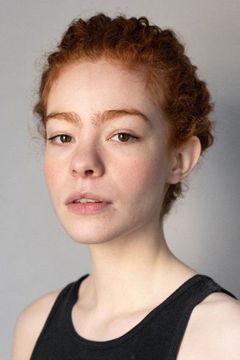 Isis Fleischer interpreta Evelyne