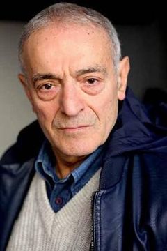 Luciano Montrone interpreta Don Tino