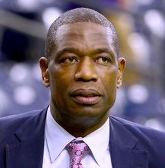 Dikembe Mutombo interpreta Himself