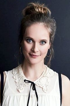 Rachel Blanchard interpreta Emily