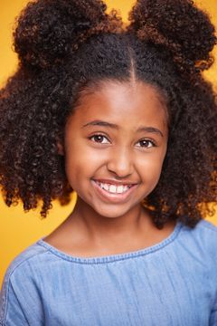 Amari McCoy interpreta Additional Voices (voice)